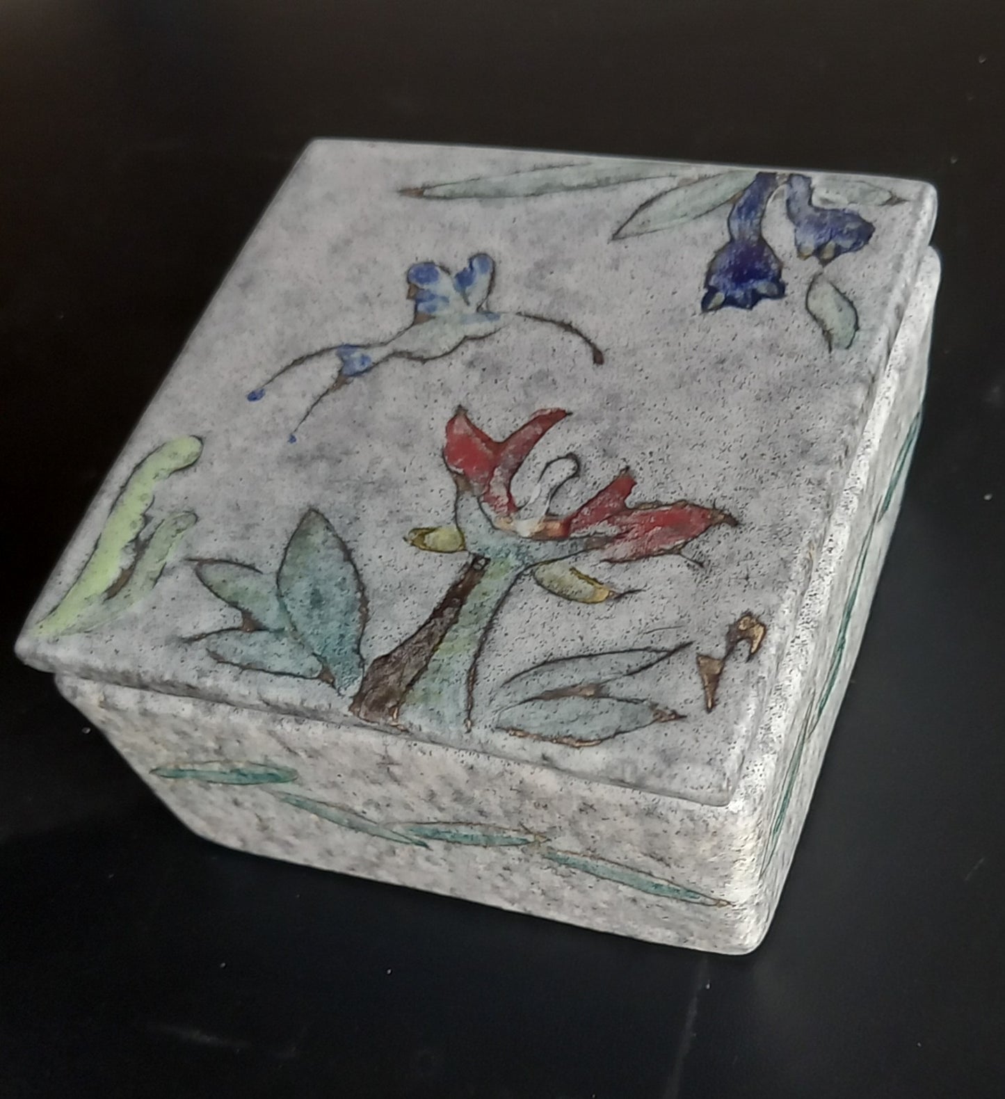 Ceramic Box w/hand painted lid